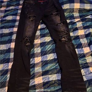 SKINNY Distressed All Black Jeans